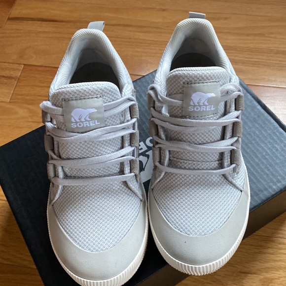 Sorel Out n About III Size 7.5 - Picture 2 of 8